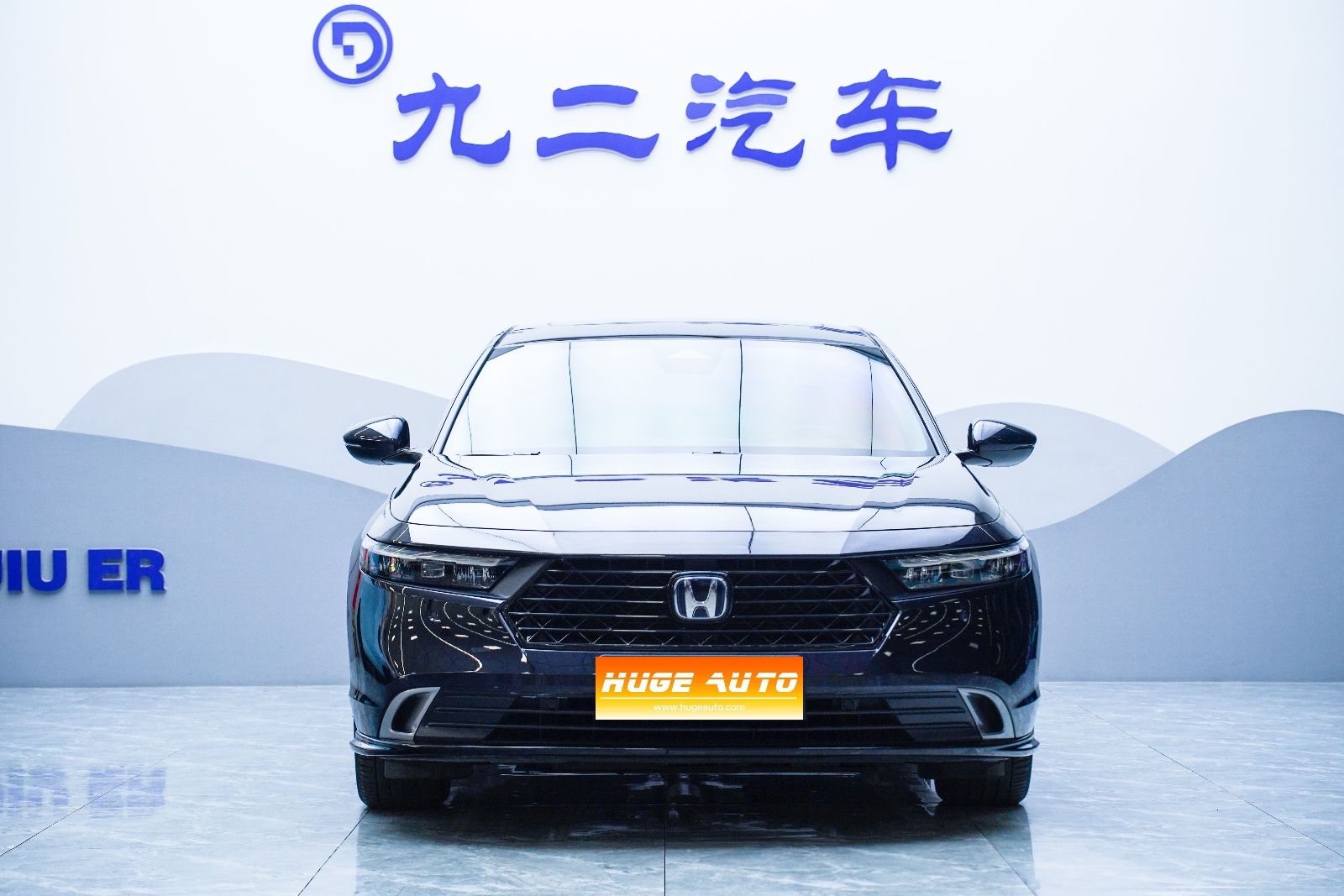 2023款 雅阁新能源 2.0L e:PHEV 尊贵版