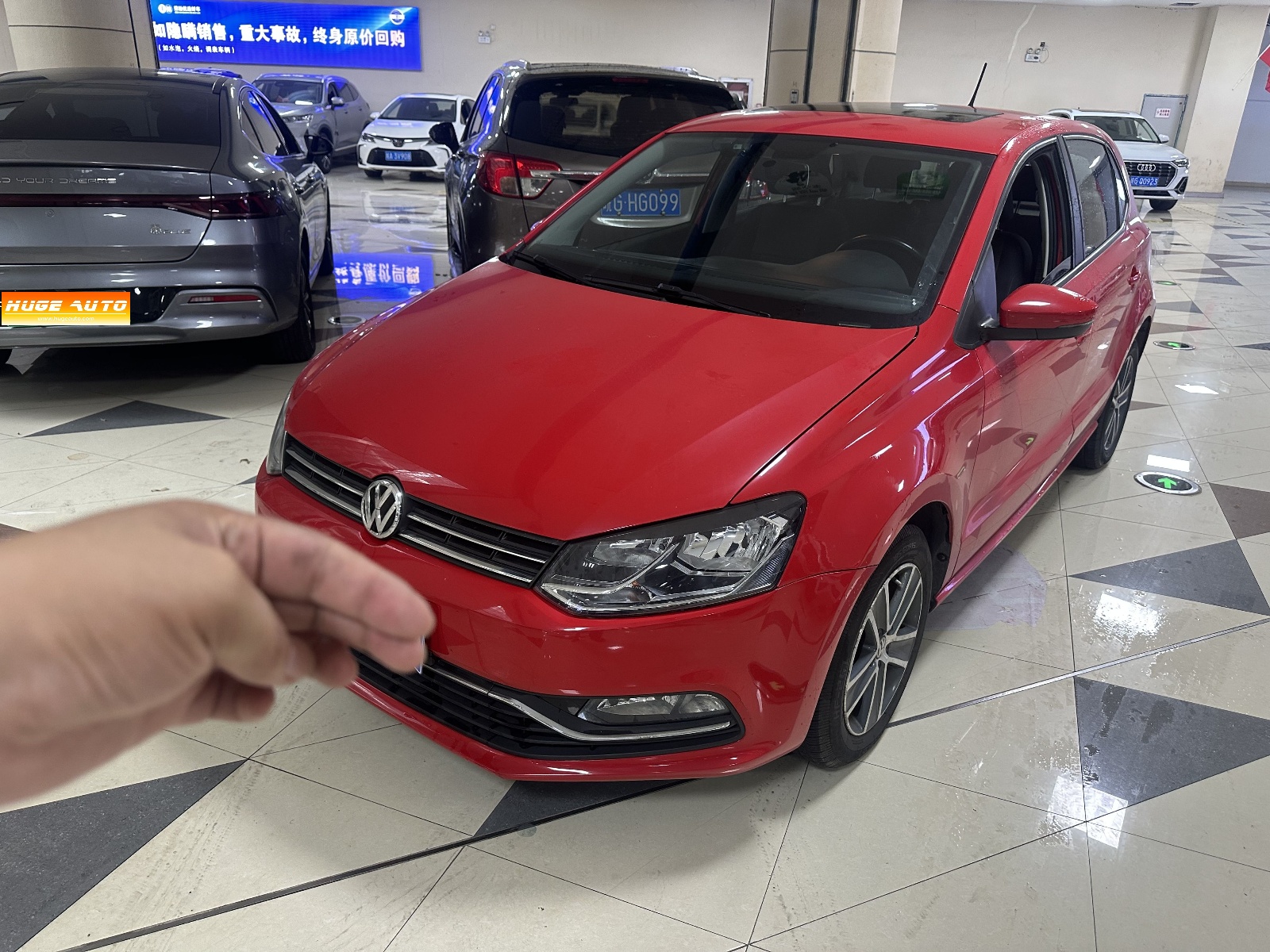 MY2016 POLO 1.6L  AT  Confort