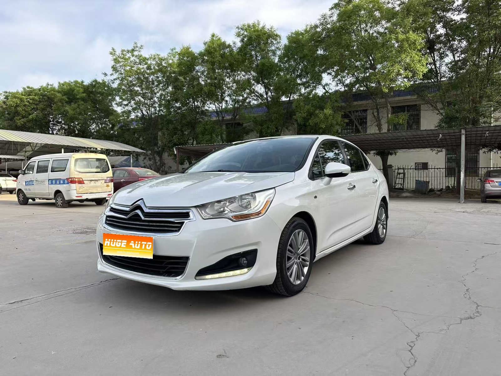 MY2014 Citroen C4L 1.8L iDrive AT Enjoy