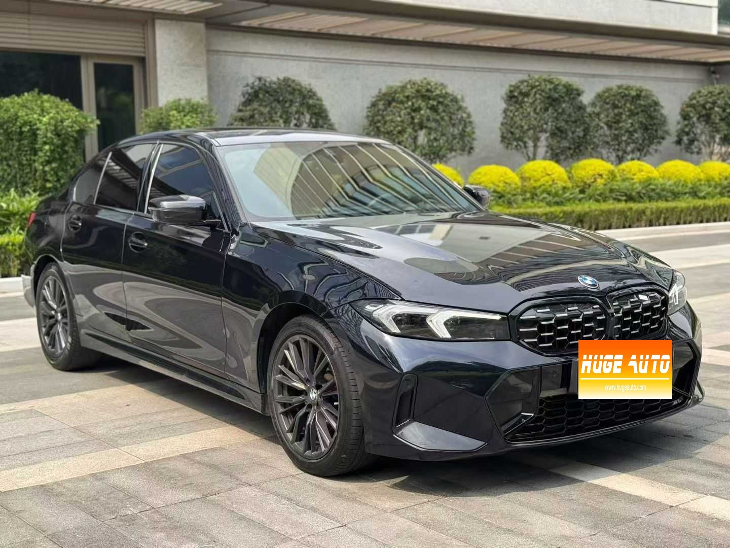 MY2024 BMW 3 Series 325i M Sport Night Kit