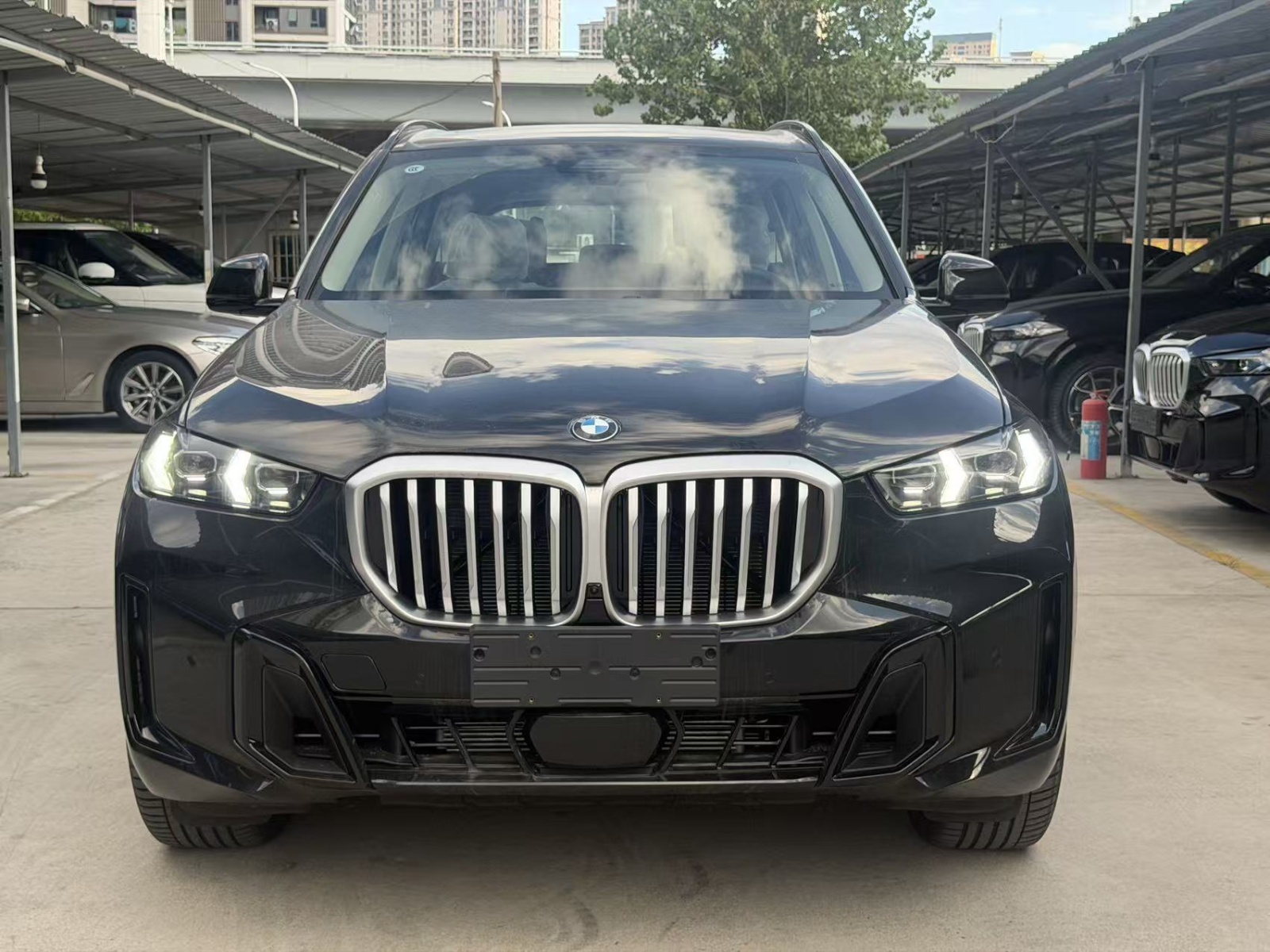 MY2026 BMW X5 Facelift xDrive 30Li Exclusive Version M Sport Night Kit