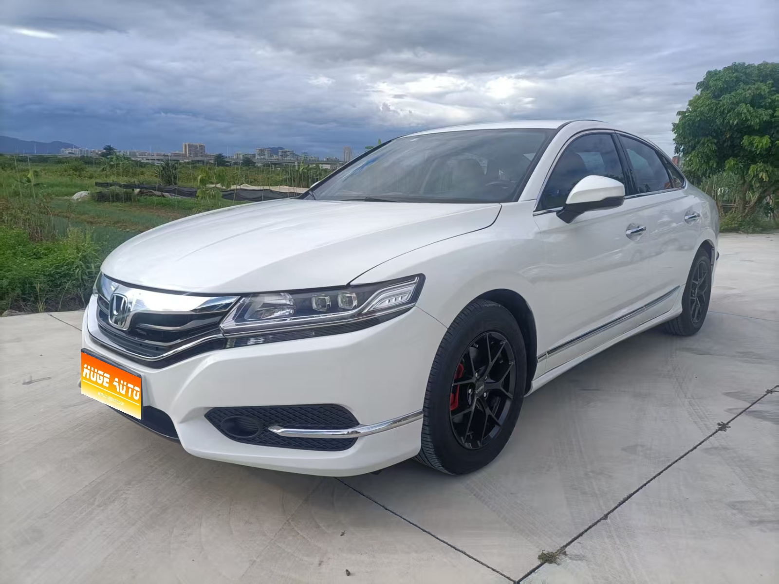MY2015 Spirior 2.0L Luxury Version 