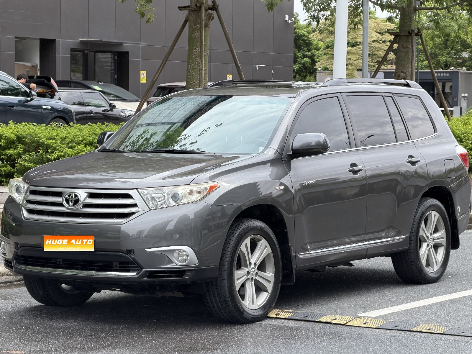 MY2012 Highlander 2.7L 2WD 7 seaters Luxury 