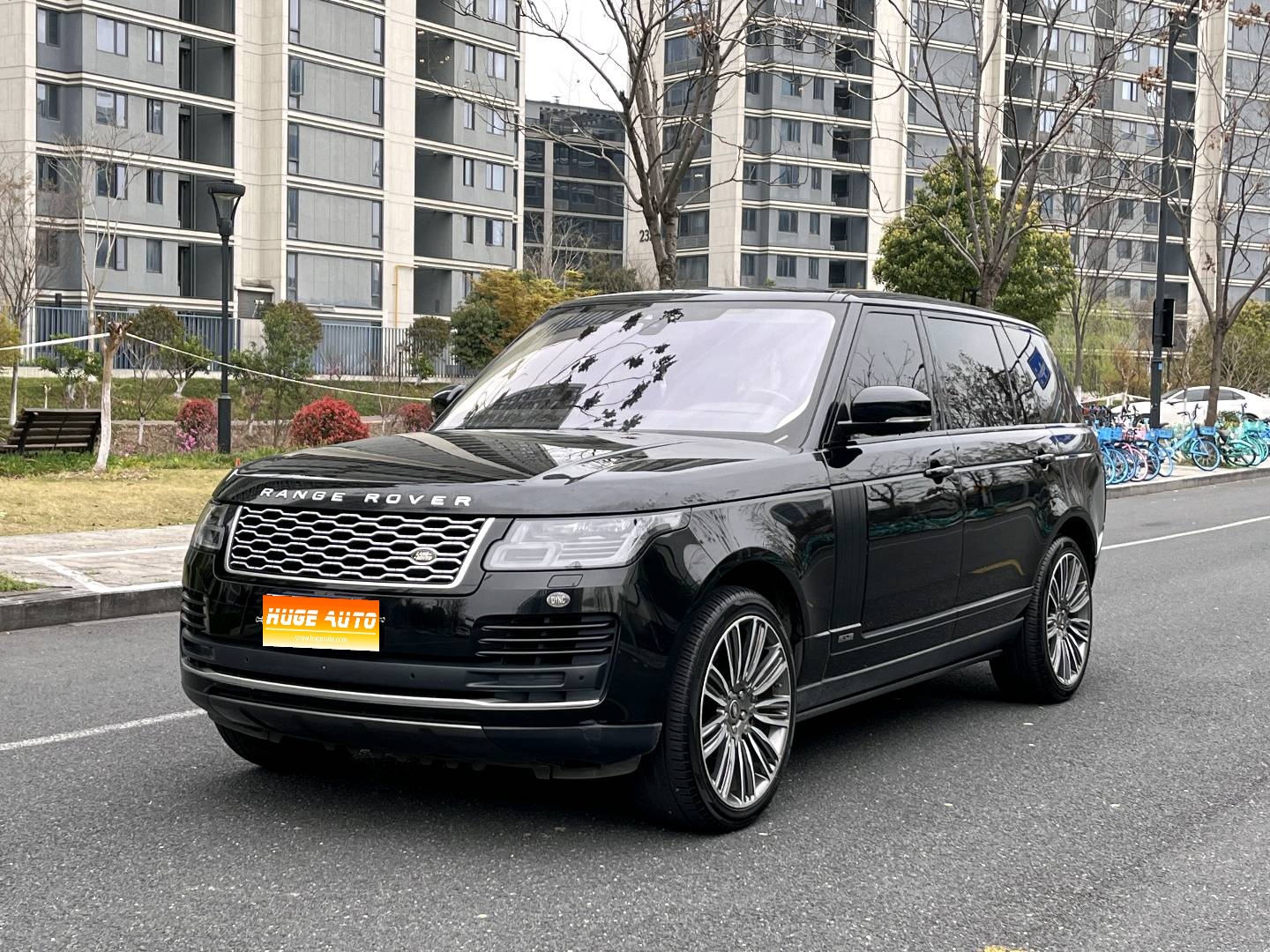 MY2021 Range Rover 3.0 L6 Legend Extended Classic Version 