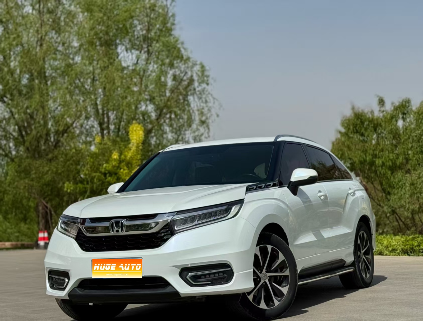 MY2017 Advancier 240TURBO 2WD Luxury Version 