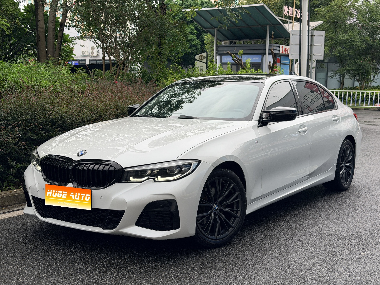 MY2020 BMW 3 Series 325Li M Sport Night Kit 