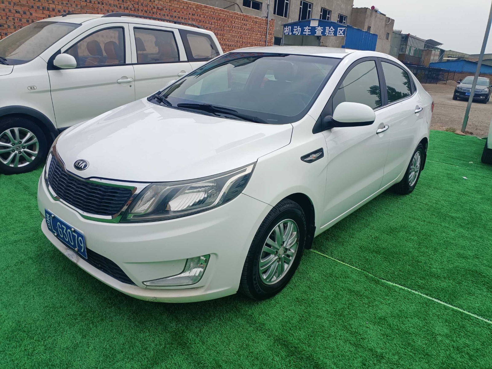 MY2015 KIA K2 Sedan 1.4L AT GLS