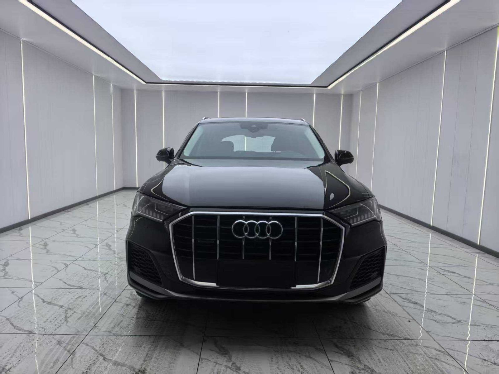 MY2020 Audi Q7 55 TFSI quattro S line Sport Version 