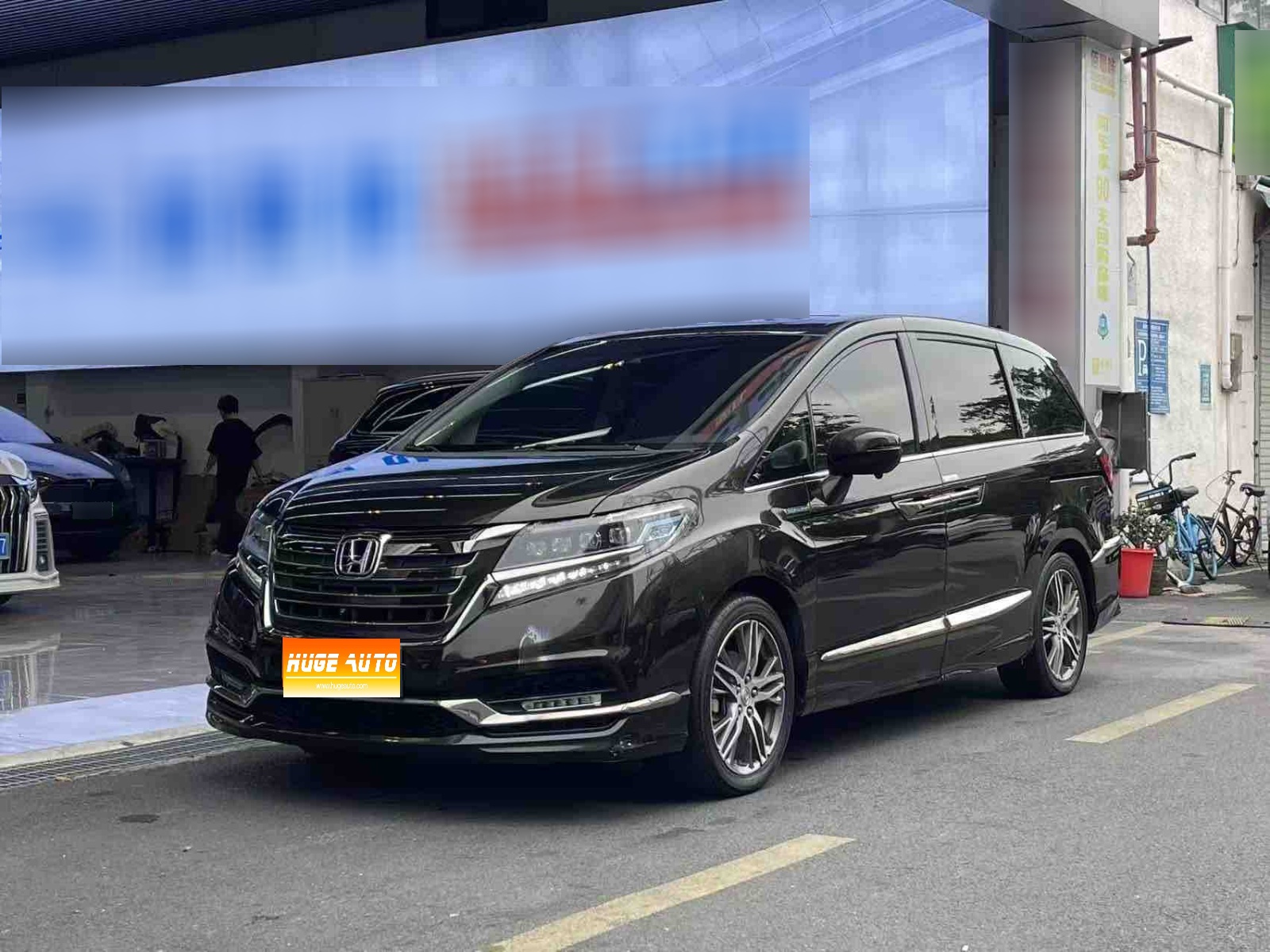 MY2019 Elysion 2.0L Hybrid Luxury Version 