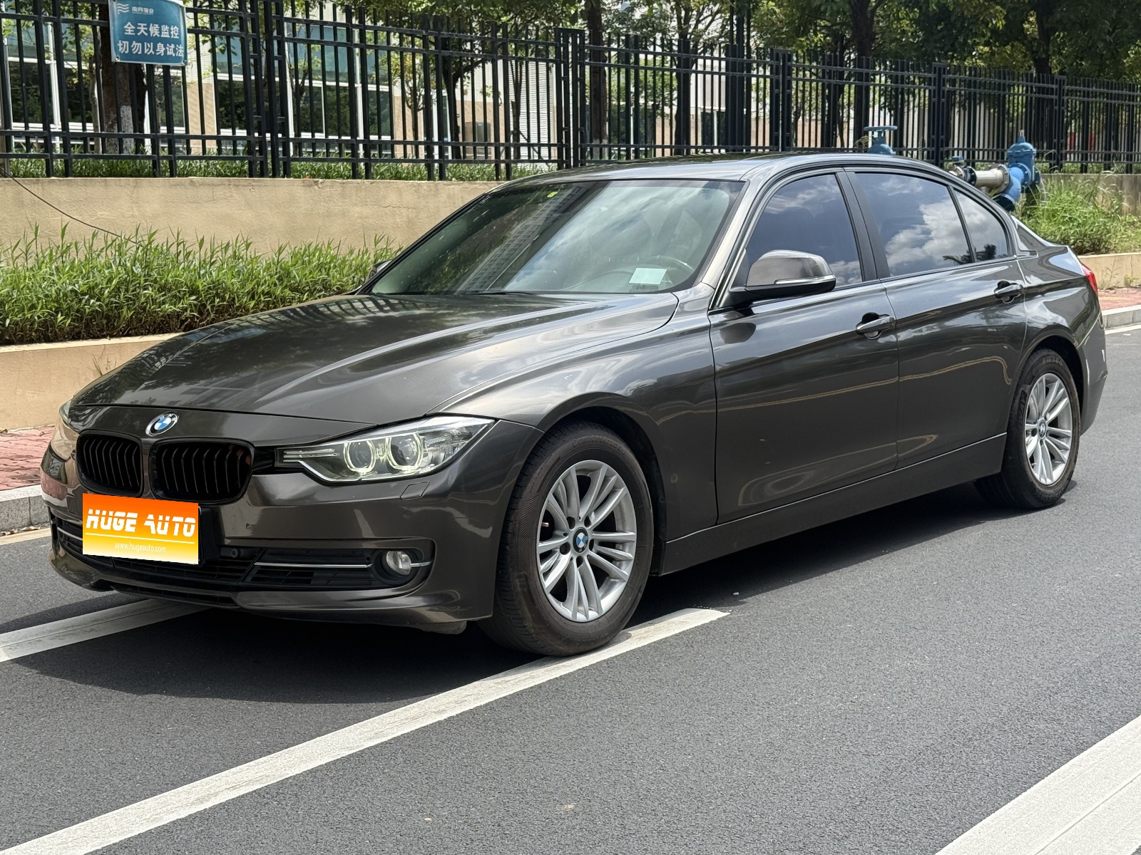 MY2014 BMW 2 Series 320Li Fashion 