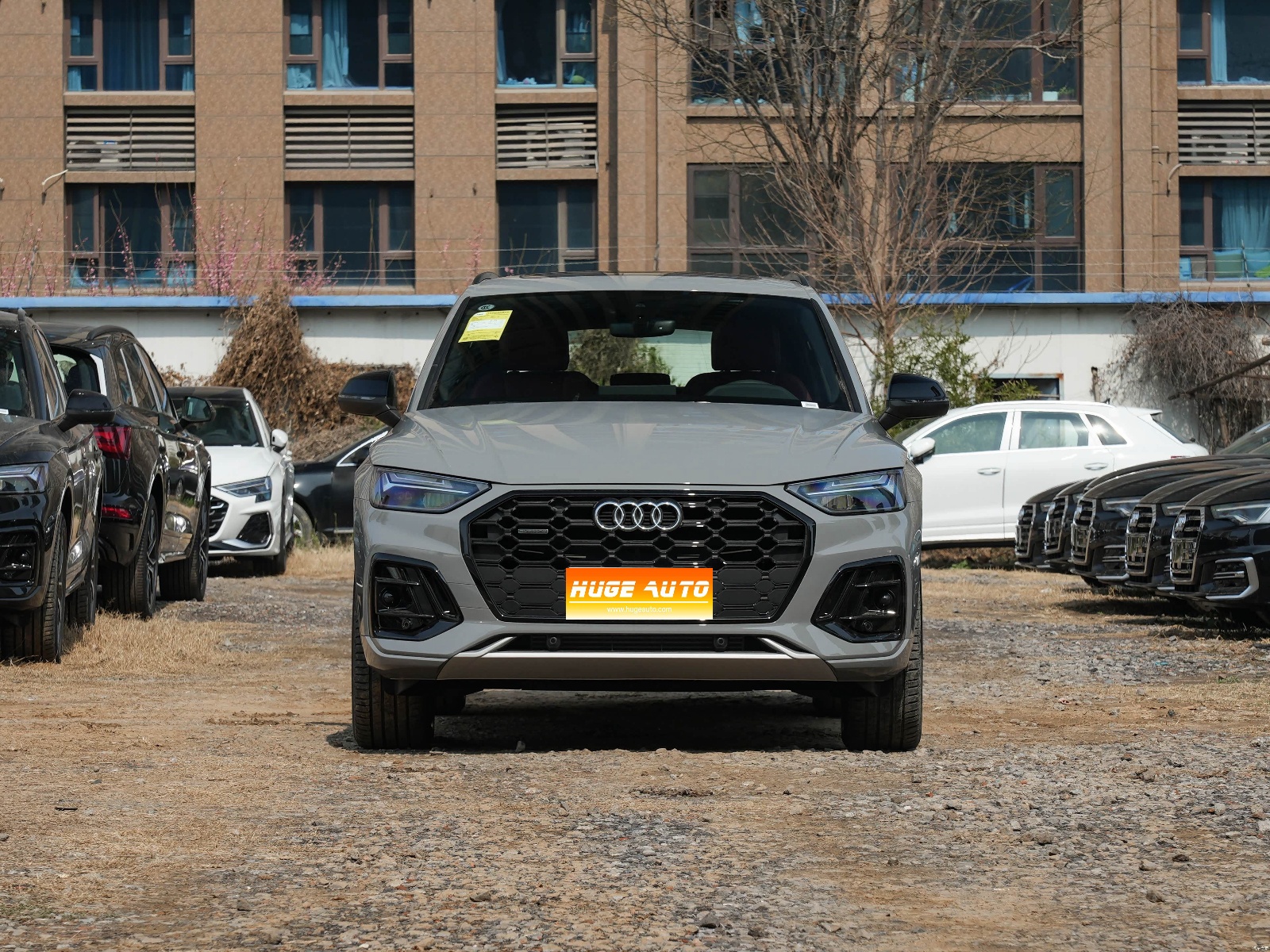 MY2025 AUDI Q5L 45th Anniv. Collection 40 TFSI Luxury Dynamic Version