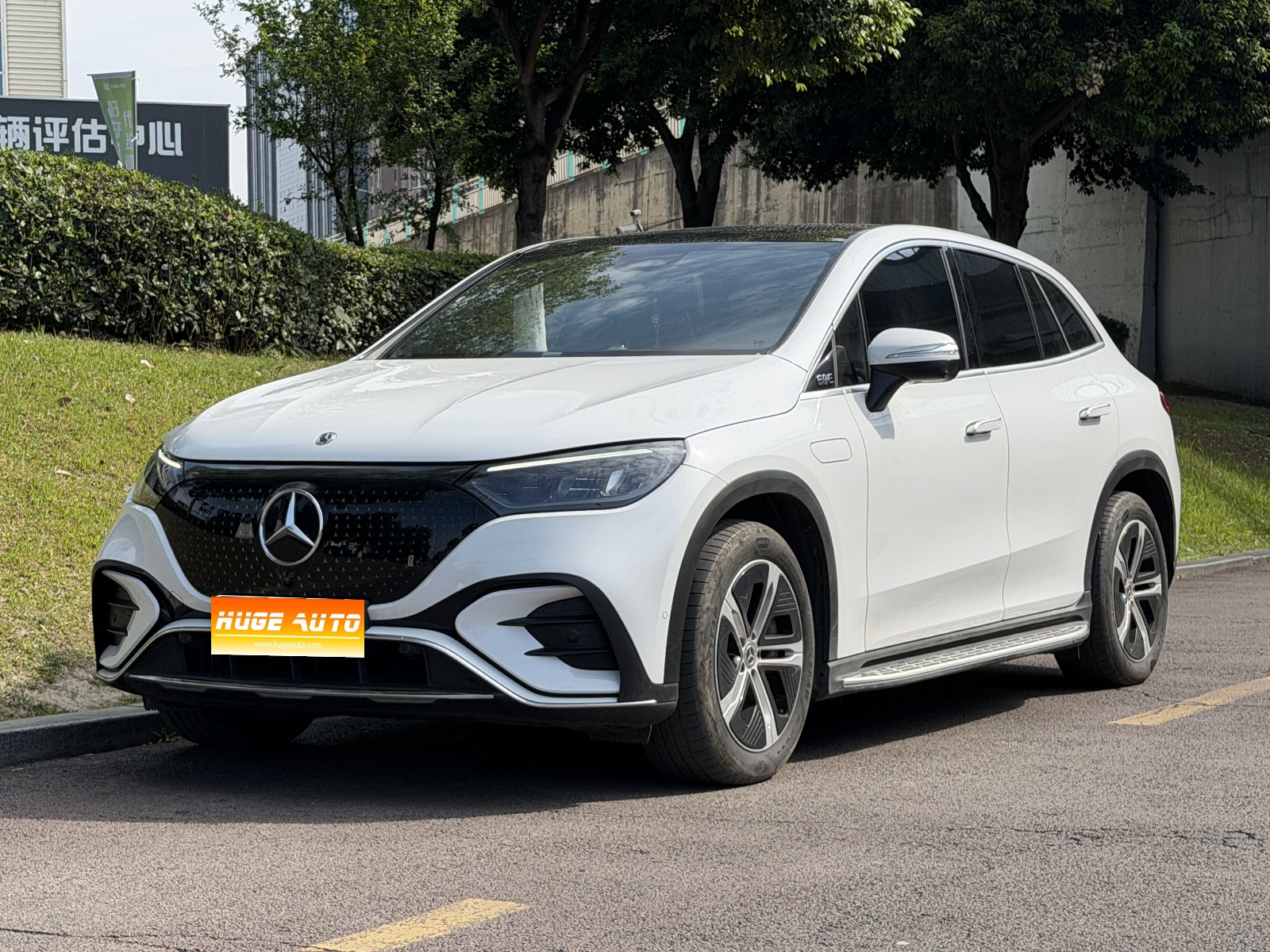 MY2023 Mercedes Benz EQE SUV 350 4MATIC Pioneer Version