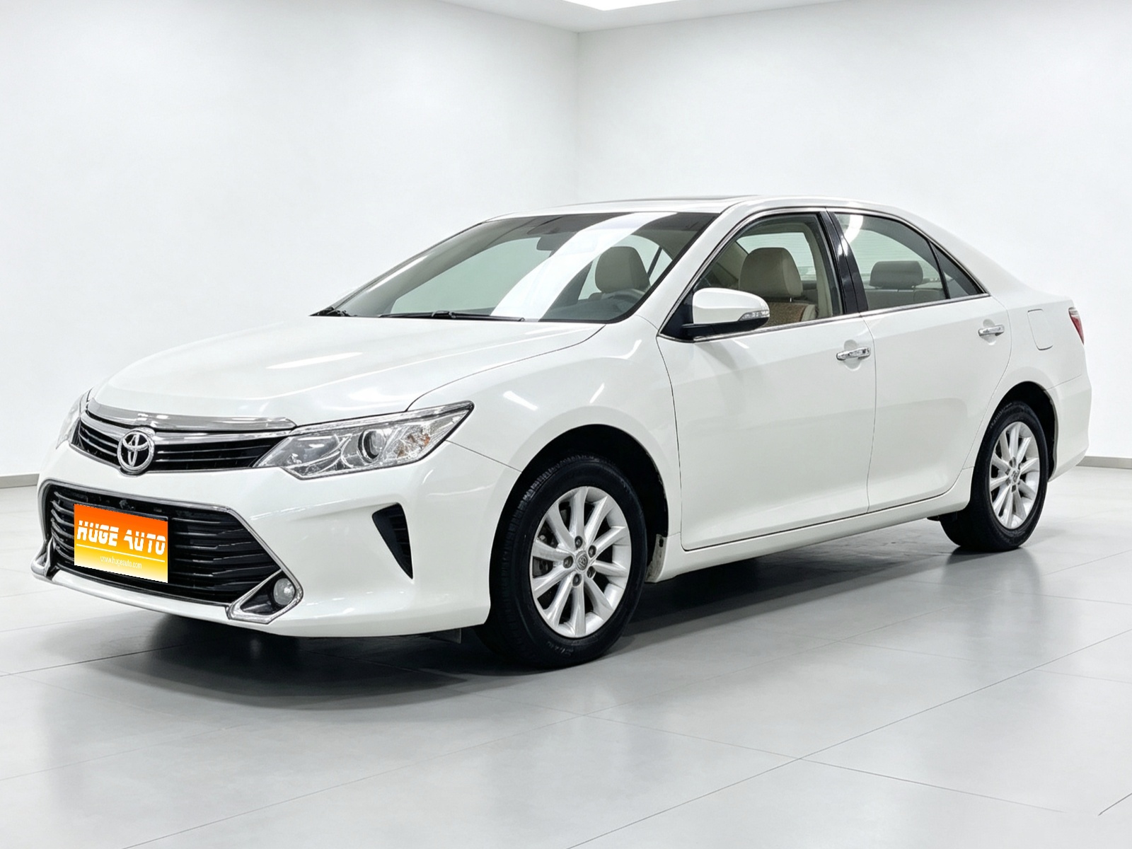 MY2016 Camry 2.0G 10th Anniversary Lead Version