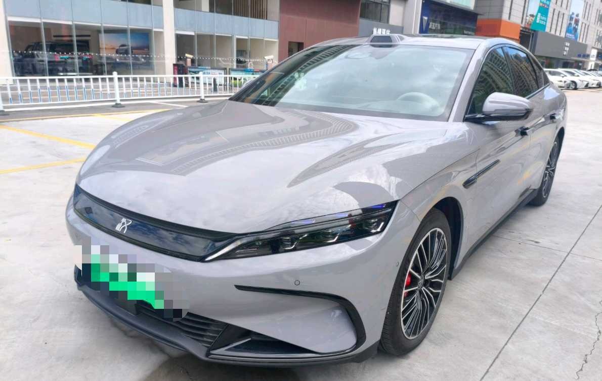 2025款 汉 EV 智驾版 701KM激光雷达尊享型