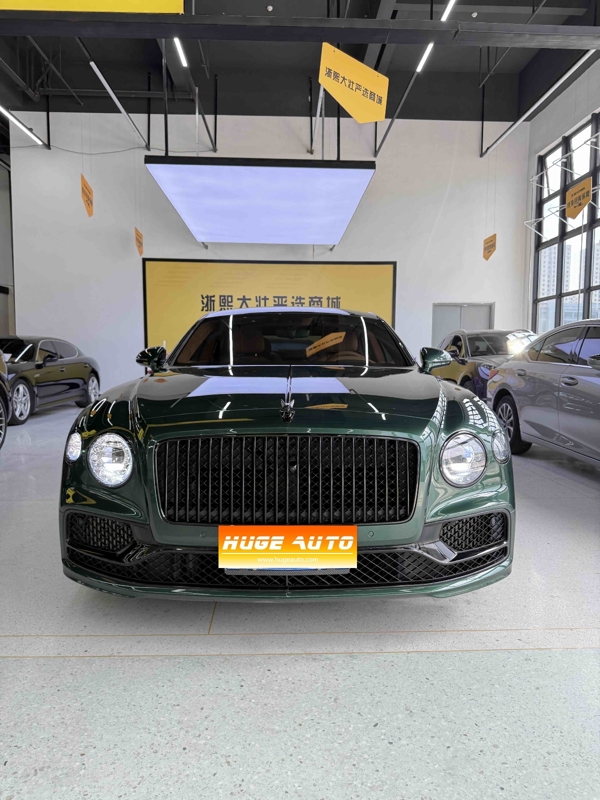 MY2022 Continental 4.0T GT V8