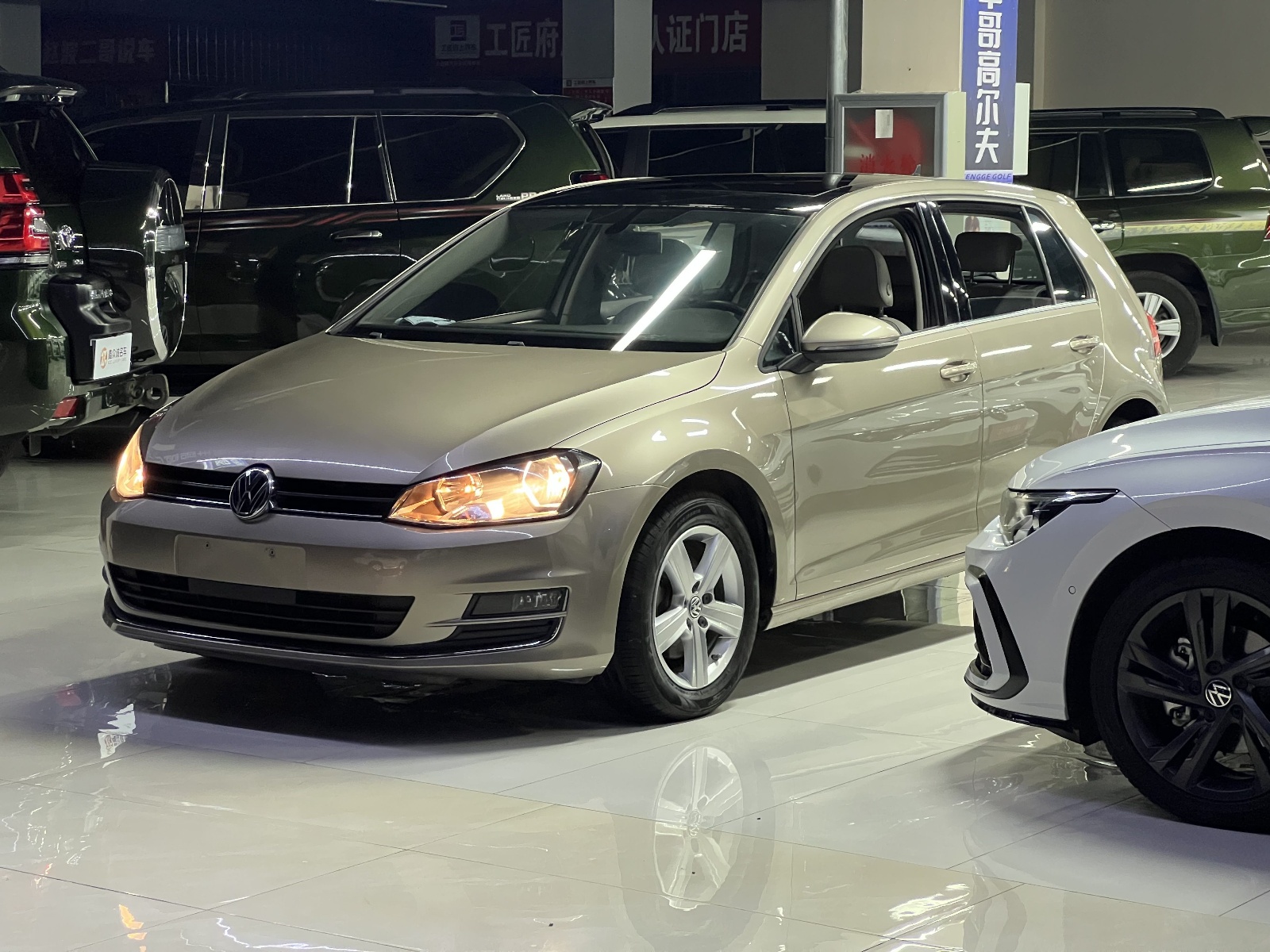 MY2015 Golf 1.4TSI AT Luxury Version 
