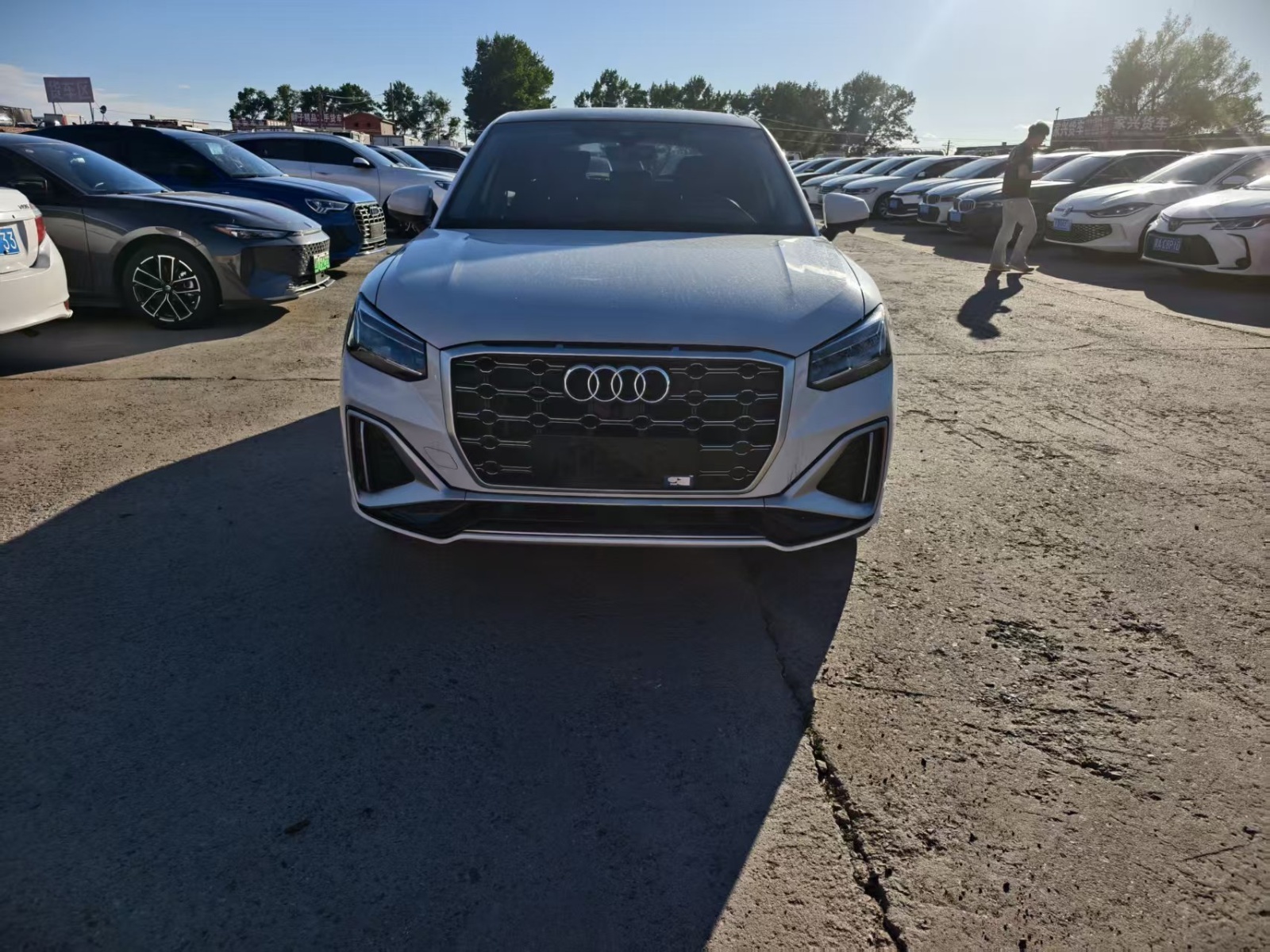 2022款 奥迪Q2L 35 TFSI 时尚动感型