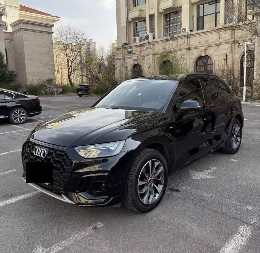 2023款 奥迪Q5L 40T 豪华动感型