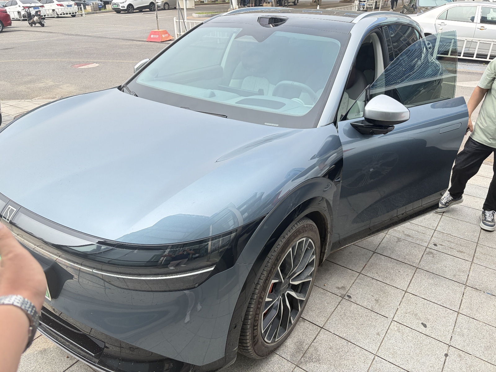 MY2025 Zeekr 7X 100kWh Long Range 4WD iDrive