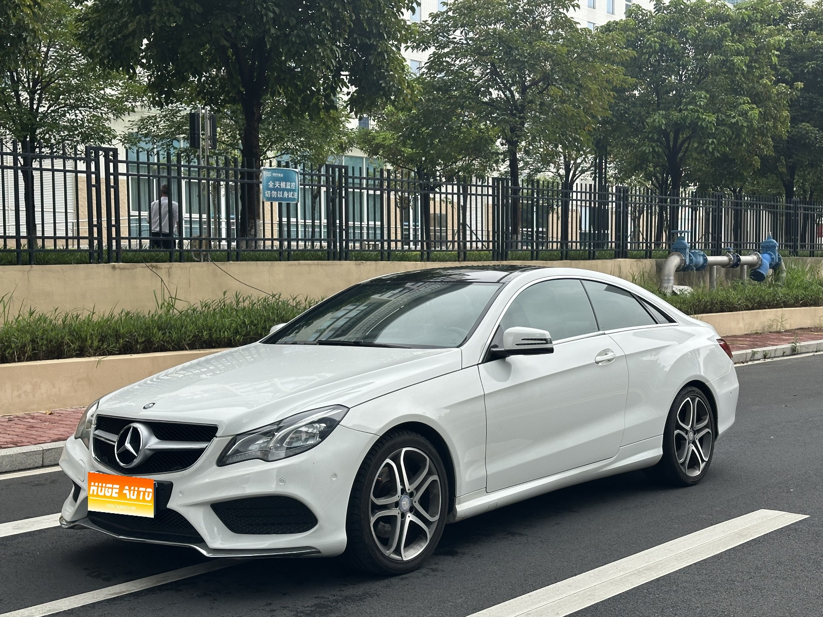 2014款 奔驰E级(进口) E 200 轿跑版