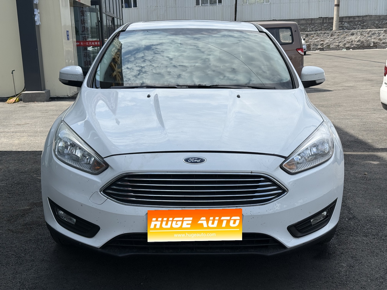 MY2017 Focus Sedan 1.6L AT Fashion Zhixing Version