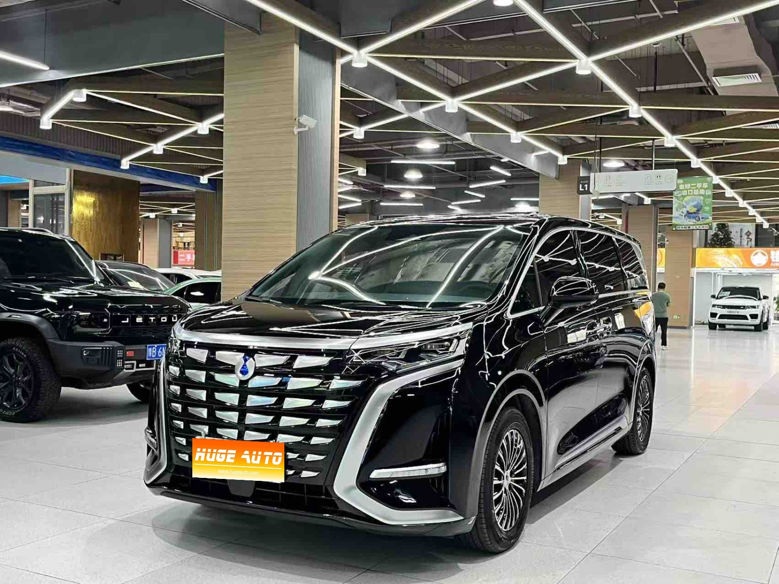 MY2022 DENZA D9 DM-i 945 Luxury Version 