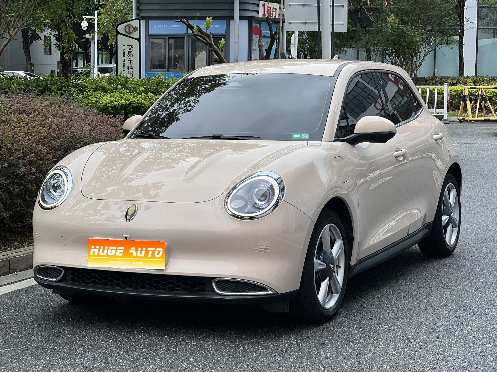 2023款 欧拉好猫 401km标准续航 豪华型 磷酸铁锂