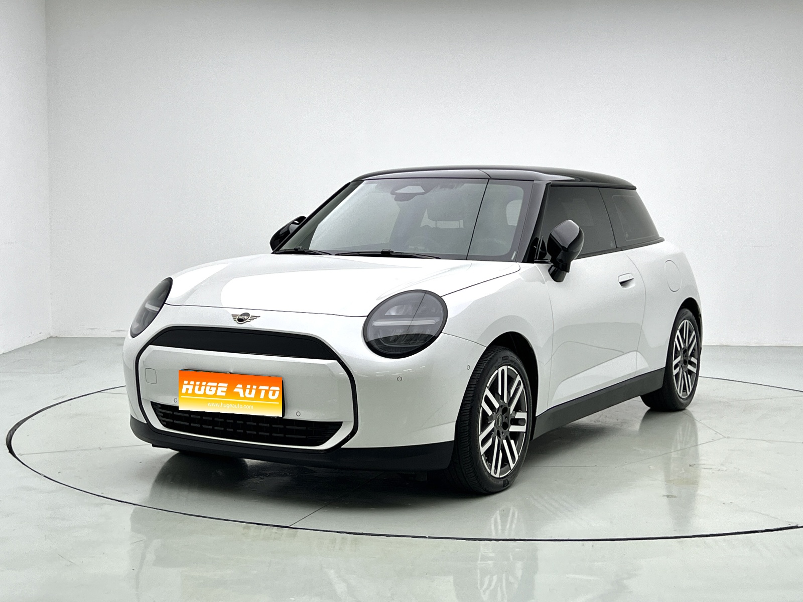 MY2024 Electric MINI COOPER 456km COOPER E Classic