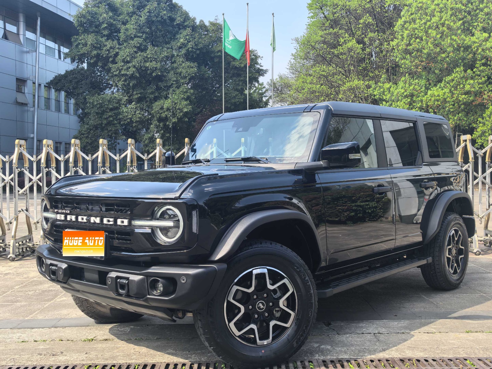MY2024 Ford Bronco 2.3T Outer Banks