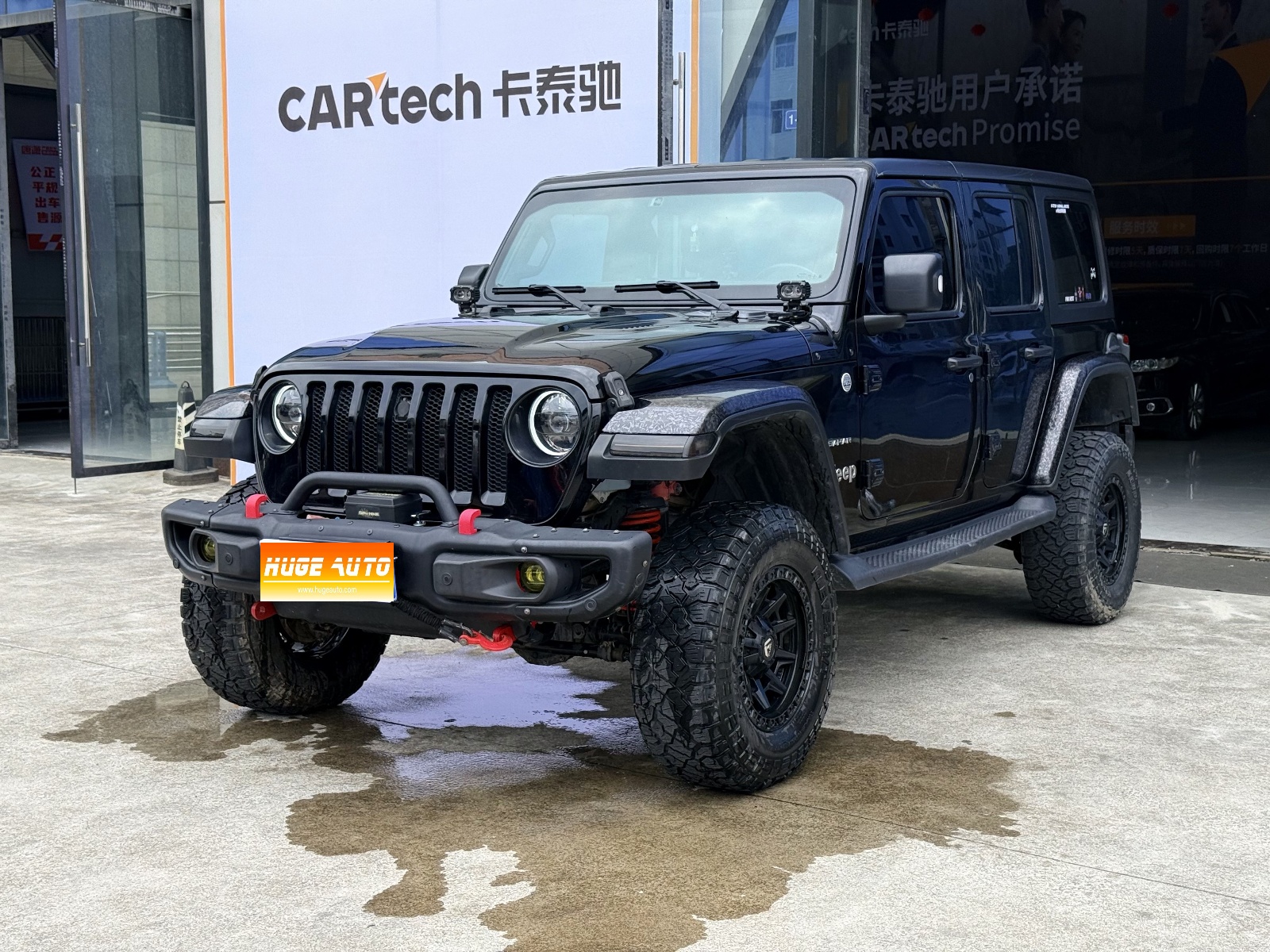 MY2019  Wrangler  2.0T Sahara  4-Door