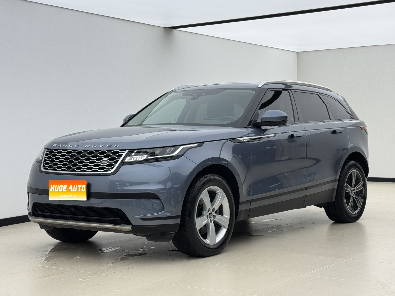 MY2020 Range Rover Velar P250