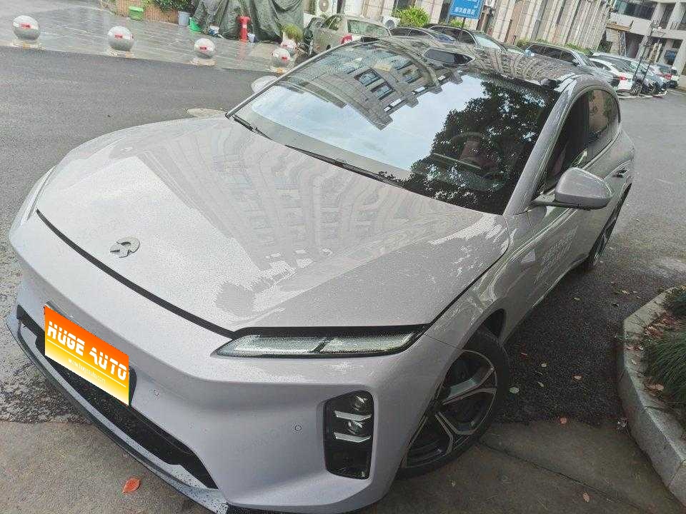 2025款 蔚来ET5T 75kWh Touring