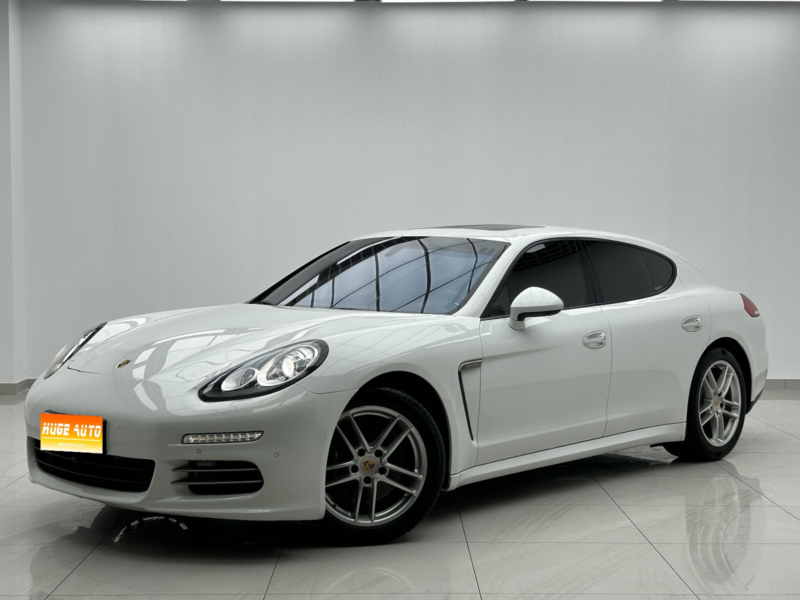 MY2014 Panamera 4 3.0T