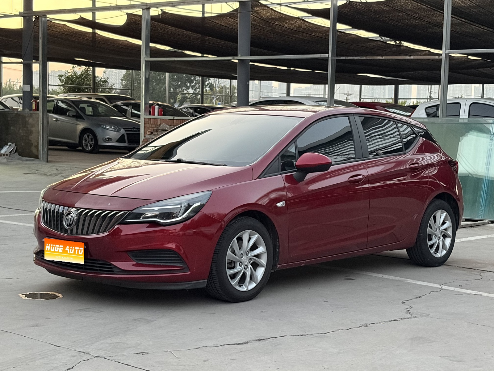 MY2018 Verano Hatchback 15S AT Lead Version 