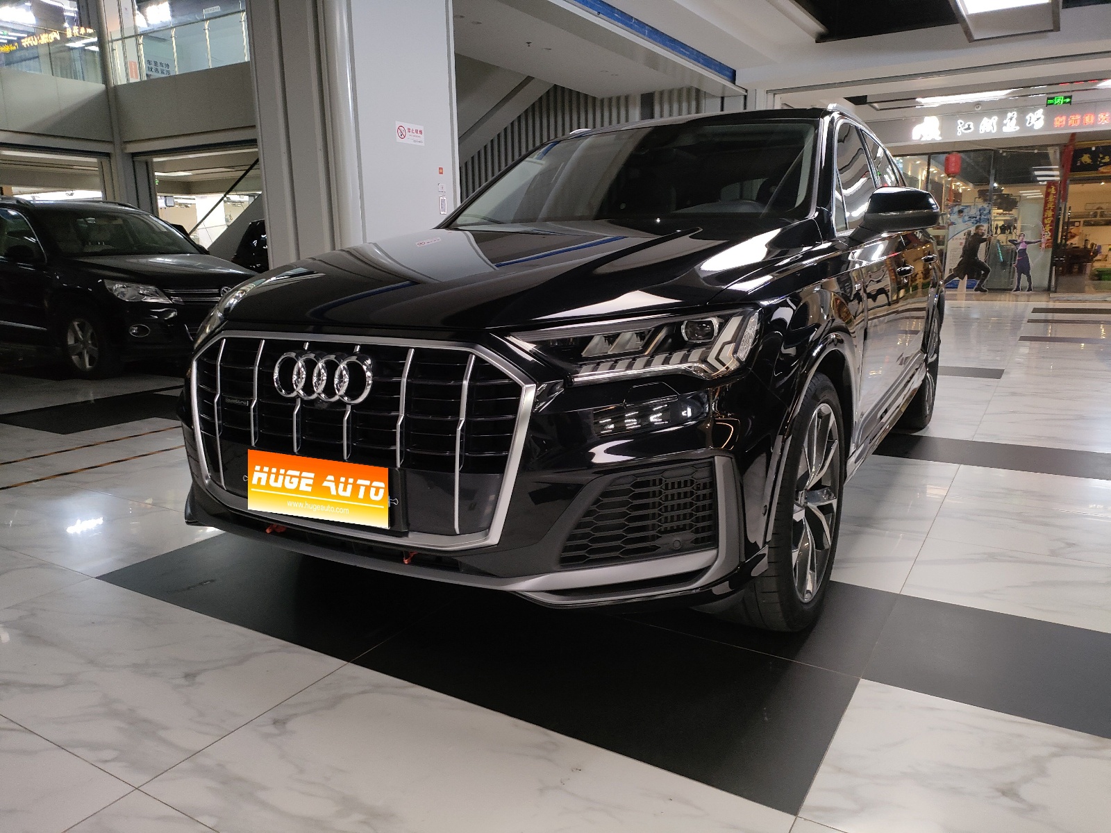 MY2022 Audi Q7 55 TFSI quattro S line Sport Version 