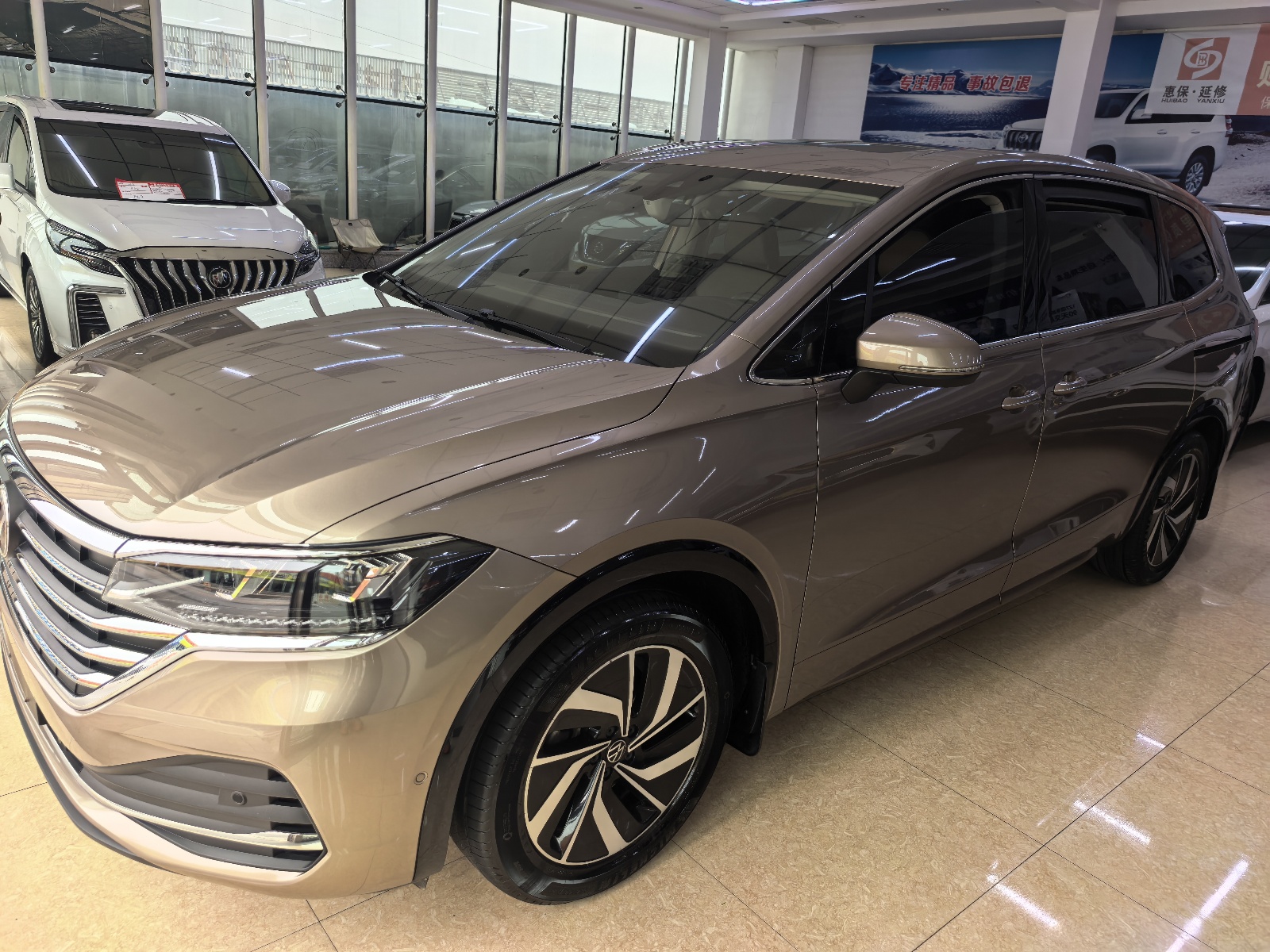 MY2022 Viloran 380TSI Noble Version 