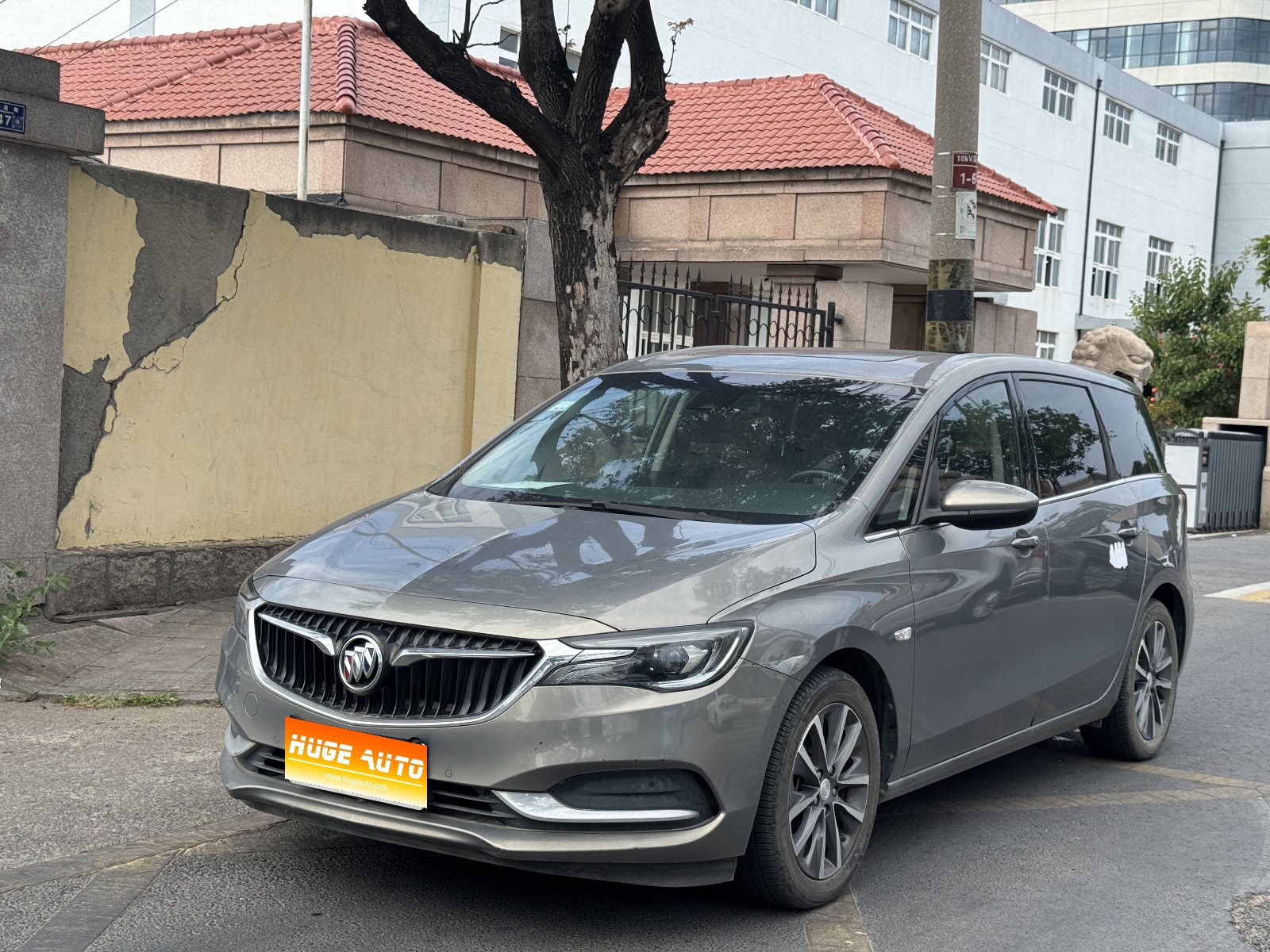 2018款 别克GL6 18T 6座尊贵型