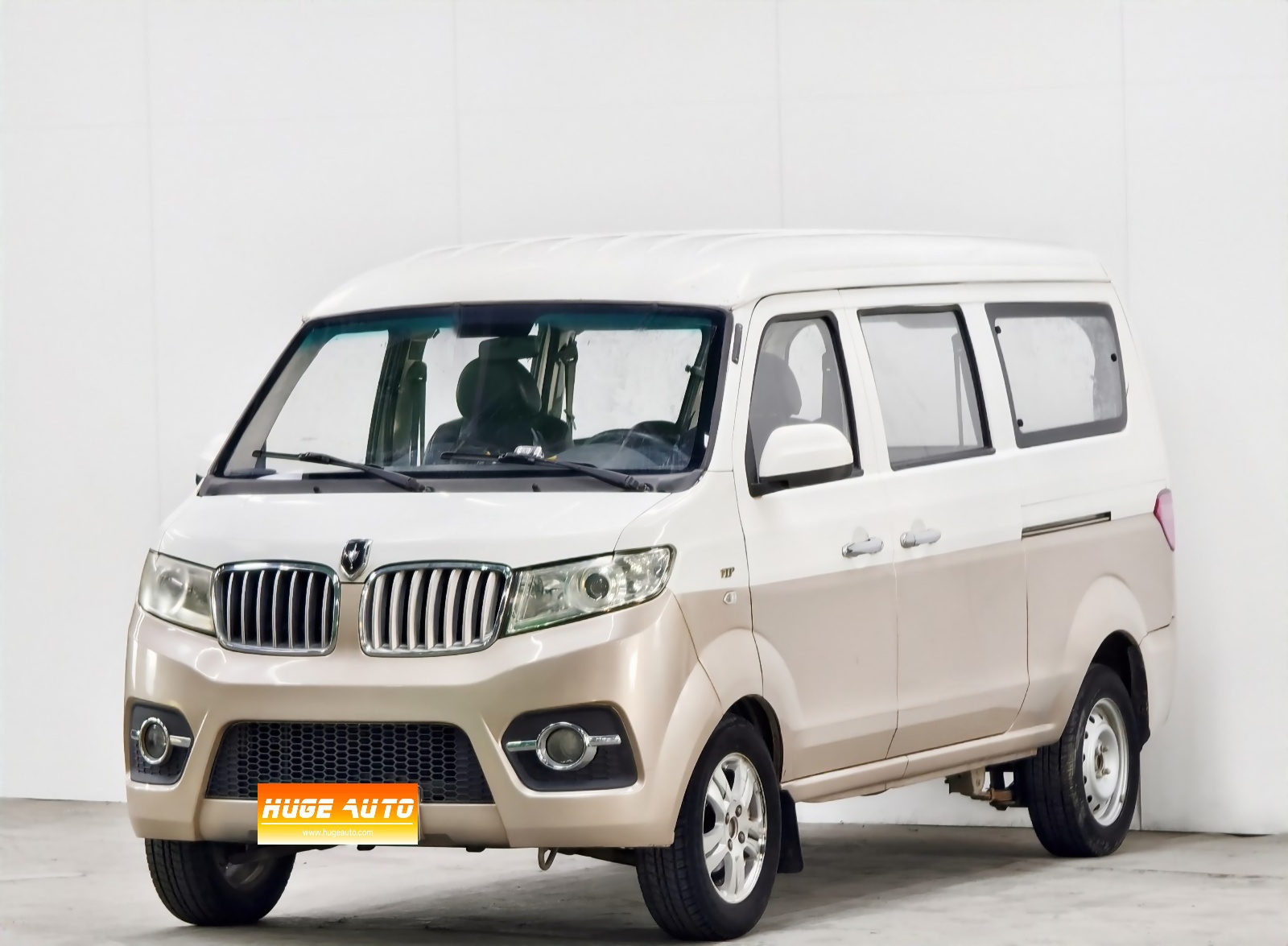 MY2015 CN-Hiace X30 1.3L Flagship Version 