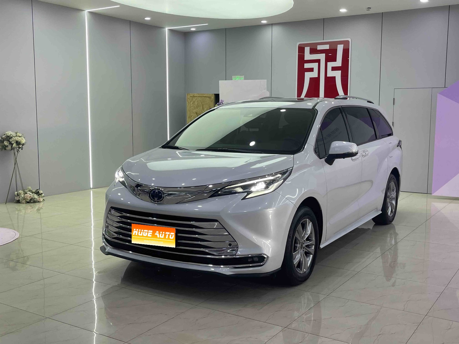 MY2023 SIENNA 2.5L Hybrid  Comfort