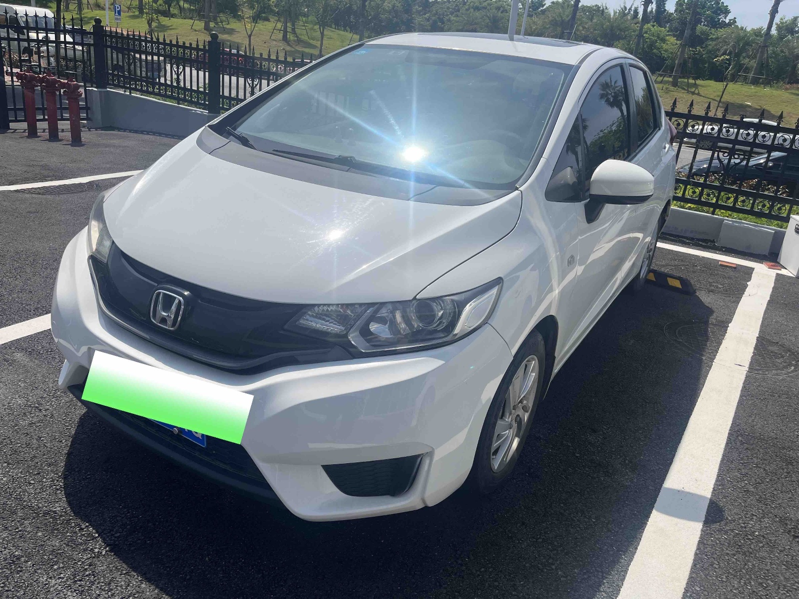 MY2016  Fit  1.5L LXS CVT Confort  Sunroof