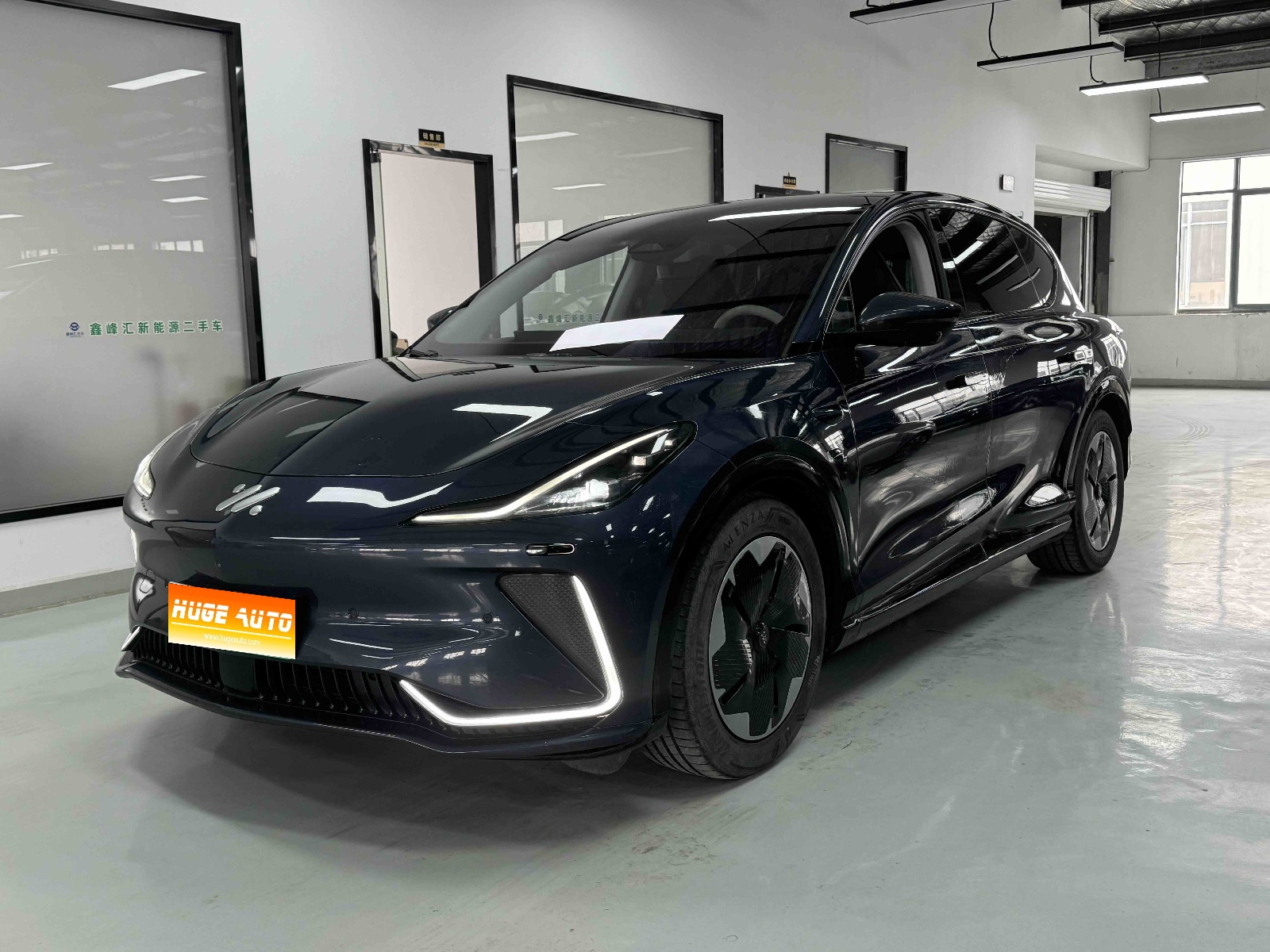 MY2023 IM LS7 100kWh Lux RWD