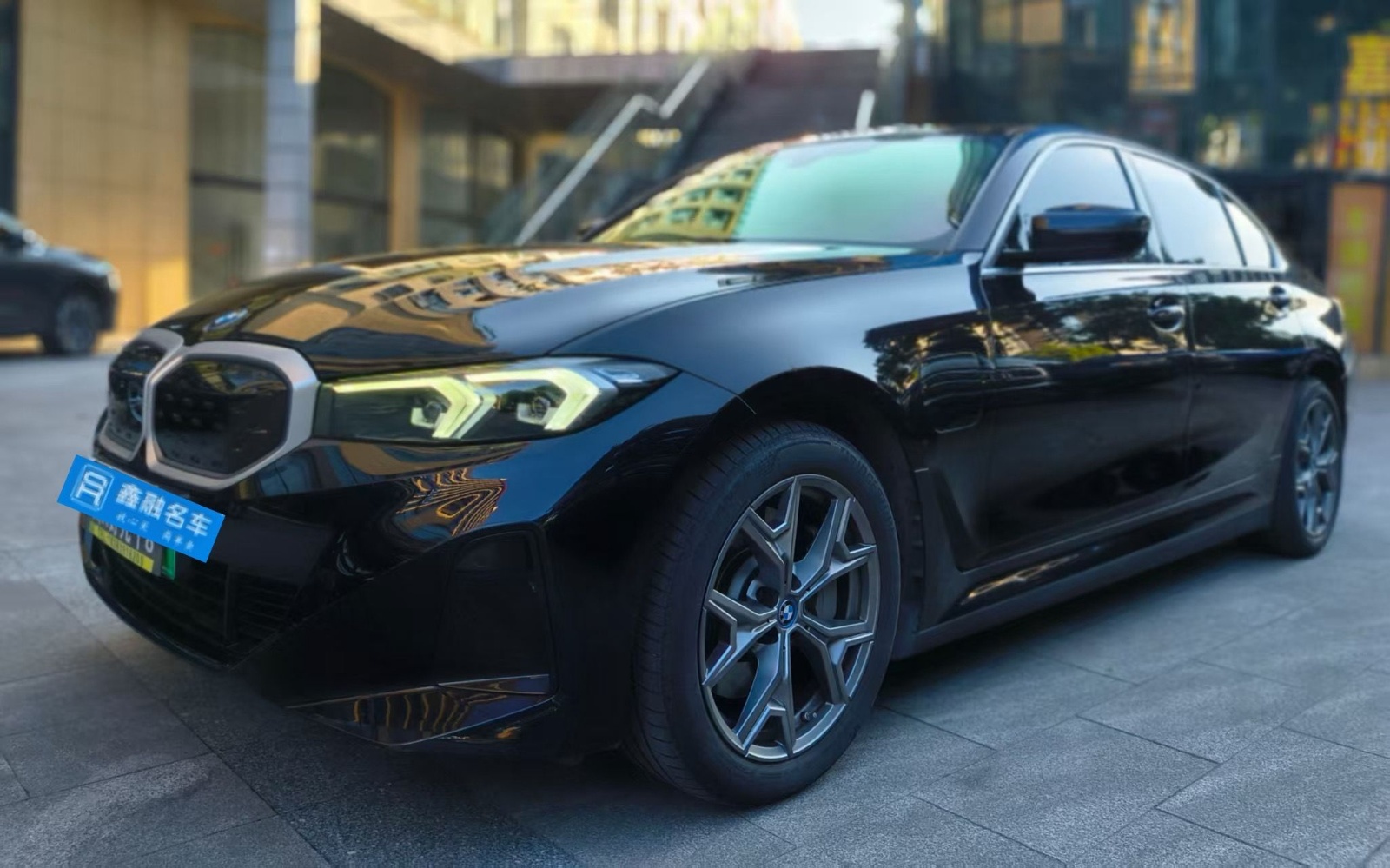 MY2022  BMW  i3 eDrive 35 L