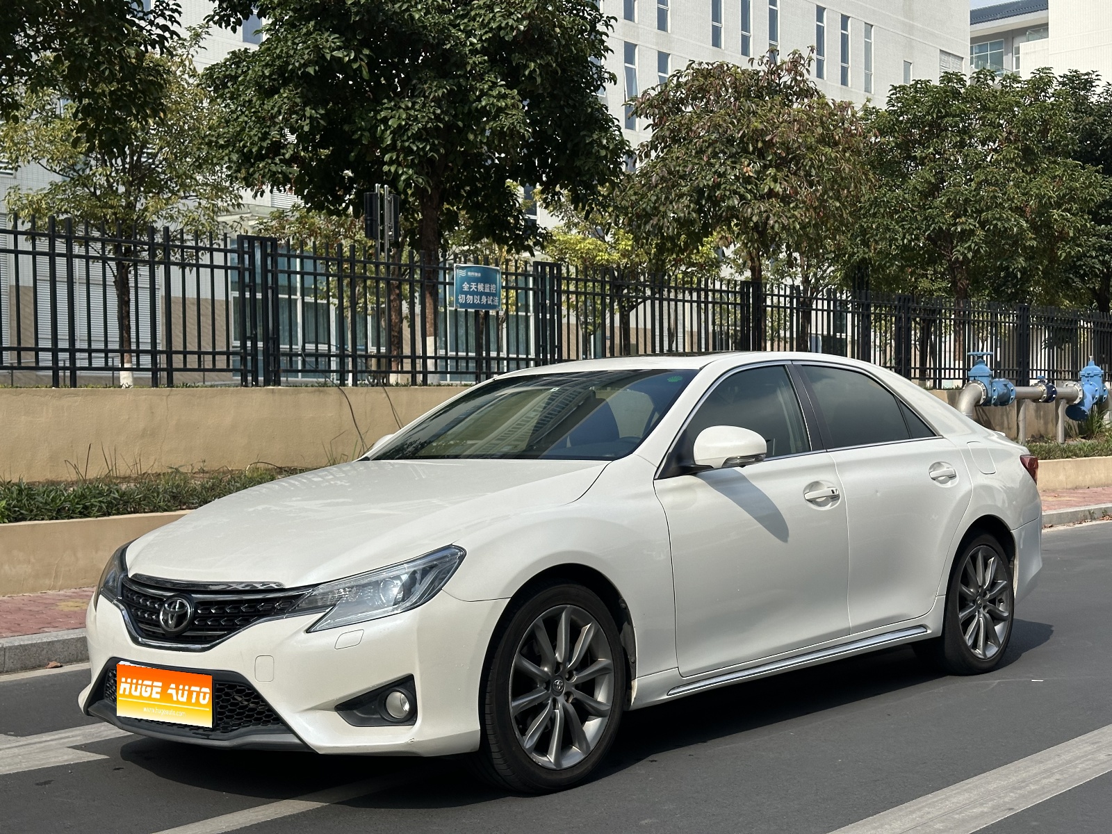 2013款 锐志 2.5V 尚锐版