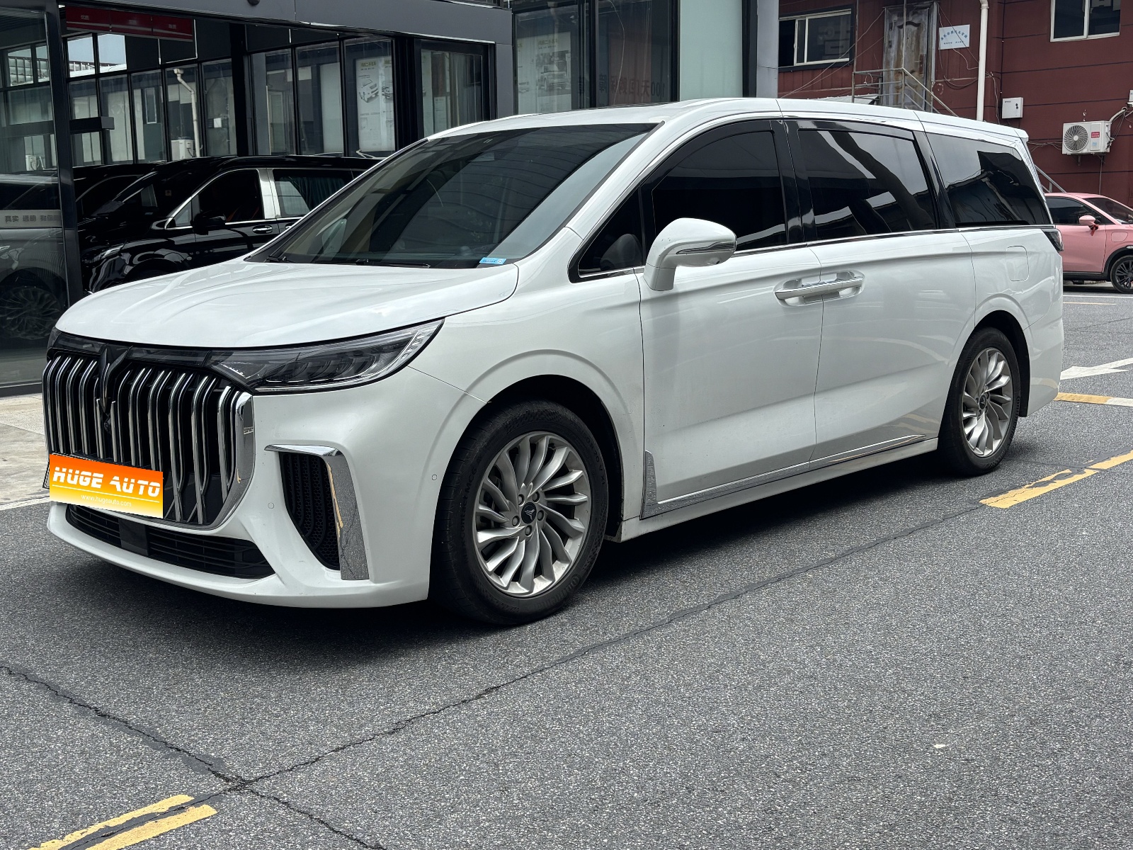 MY2024 VOYAH Dreamer PHEV Ultra-Long Range Distinguished