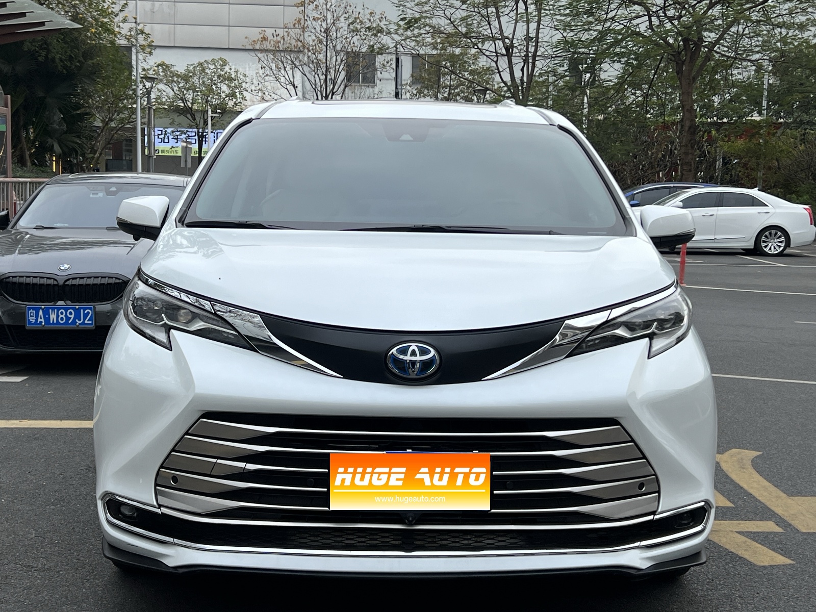 MY2023 SIENNA 2.5L Hybrid  Comfort