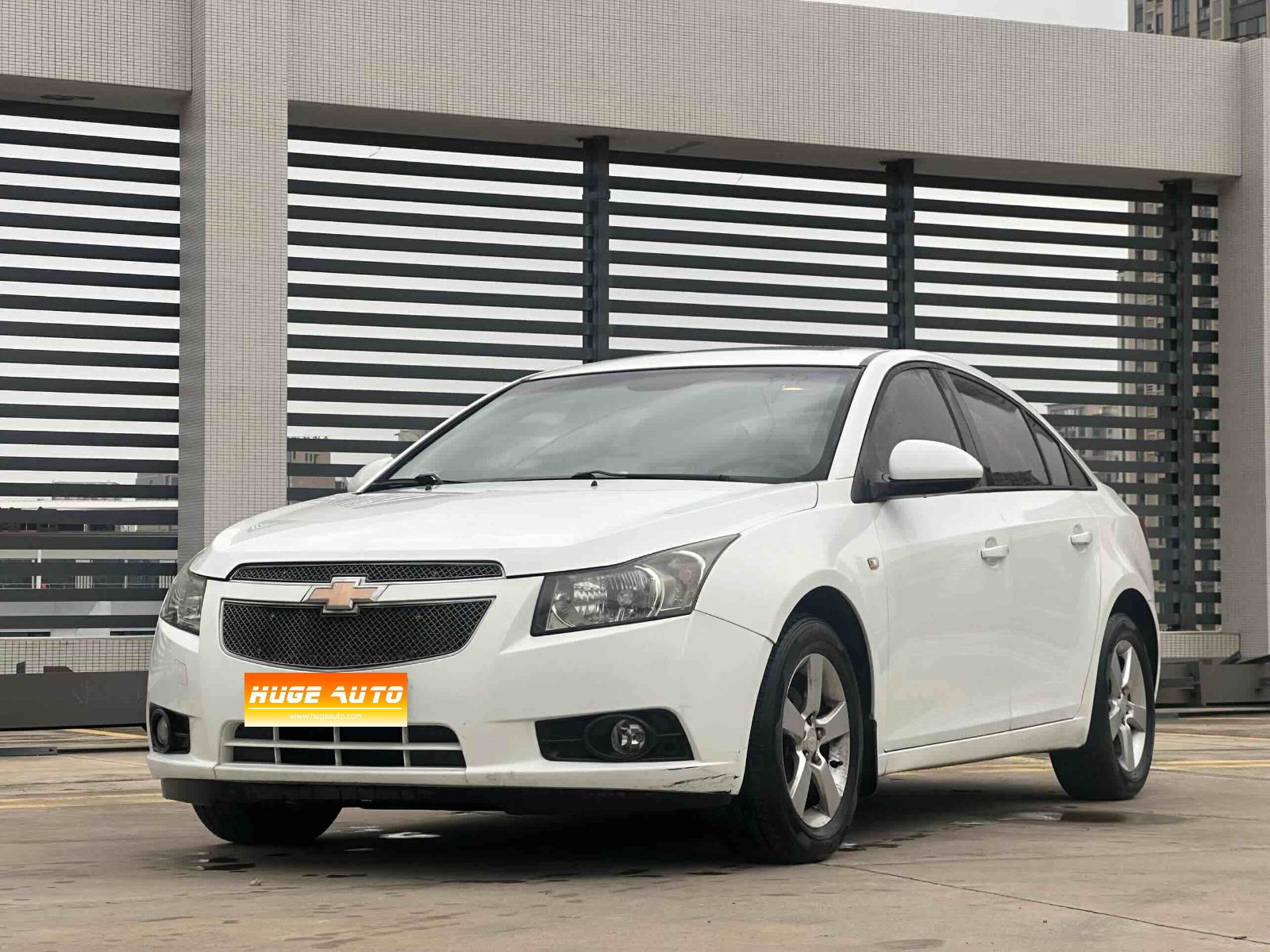 MY2013 Cruze 1.6L SE AT