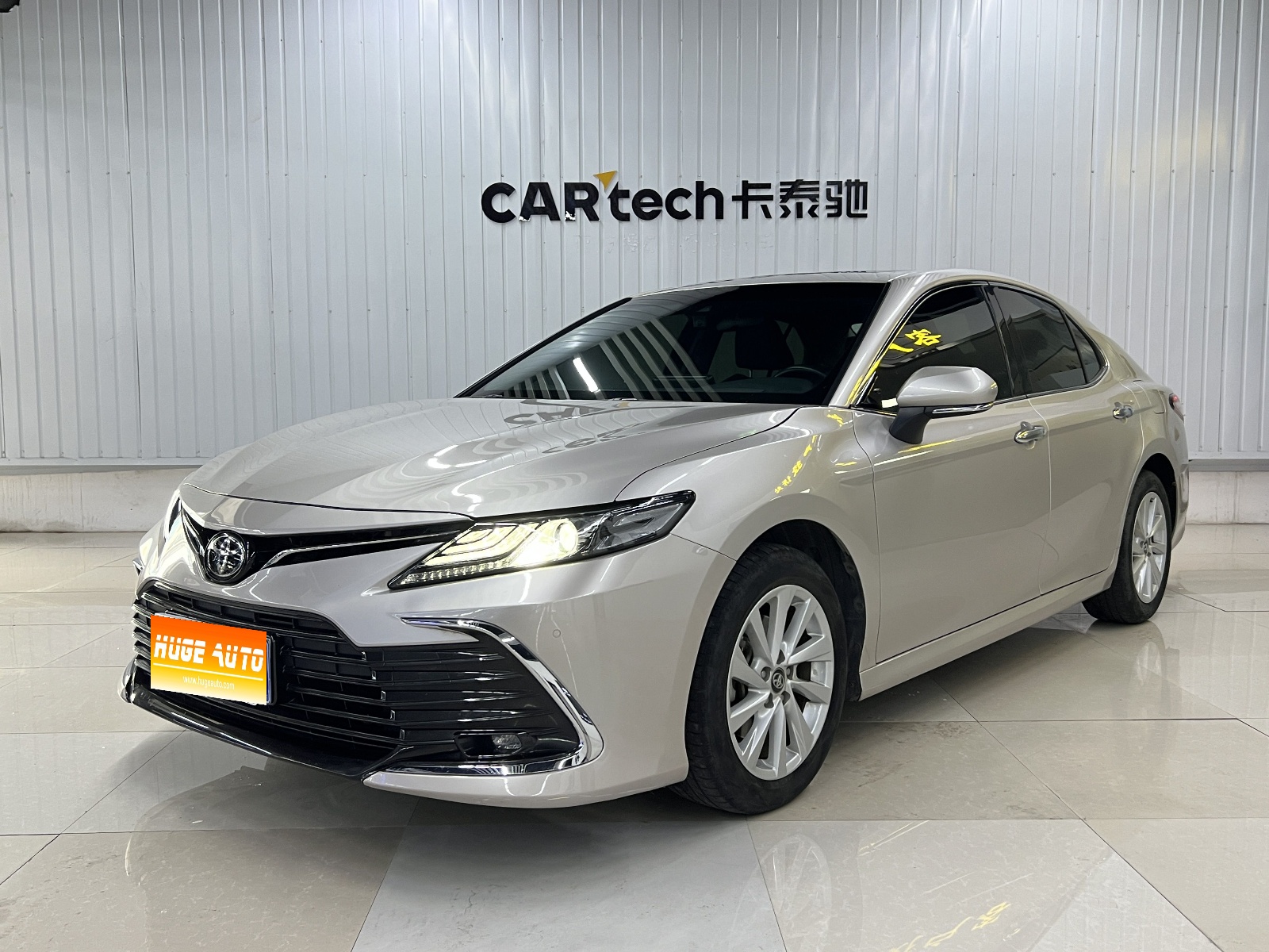 2021款 凯美瑞 2.0G 豪华版