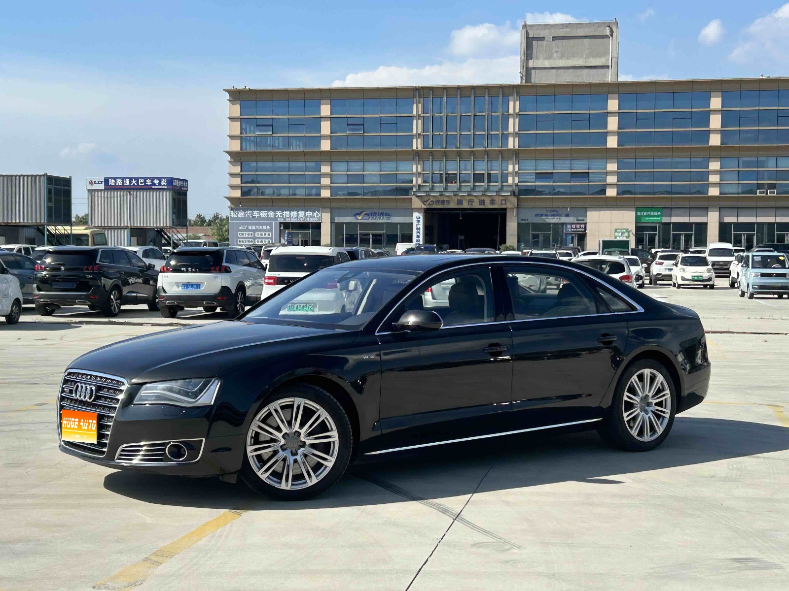 MY2013  AUDI A8 A8L 6.3 FSI W12 quattro Flagship