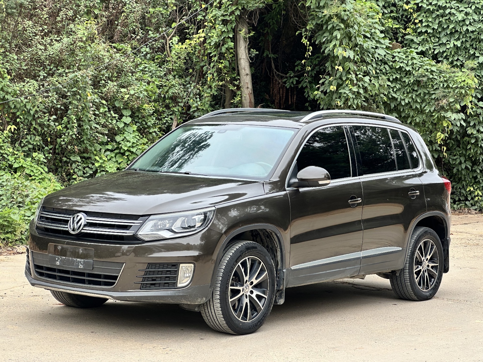 MY2015 Tiguan 1.8TSI AT 2WD Luxury Version 