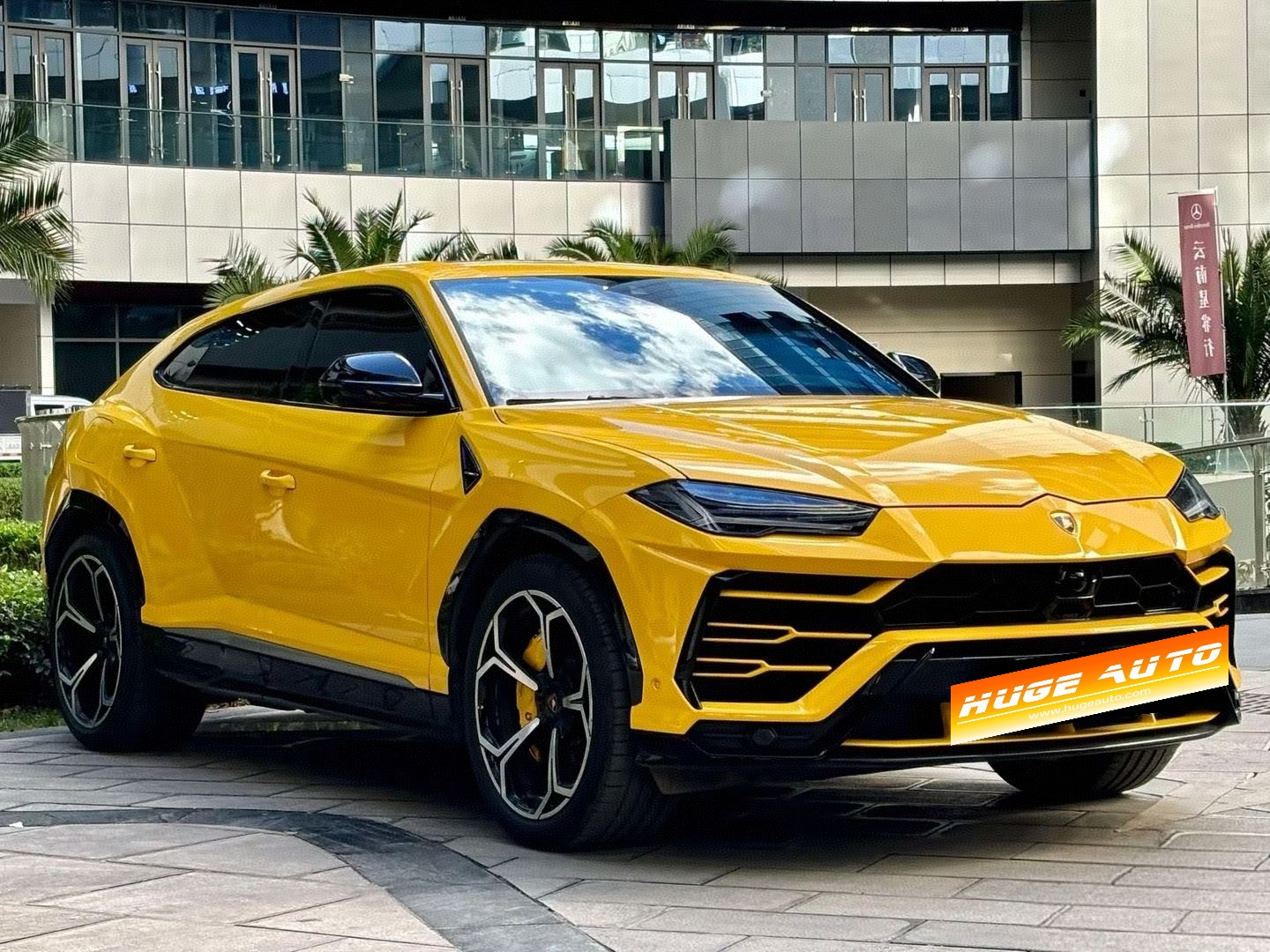 MY2018 Urus 4.0T V8